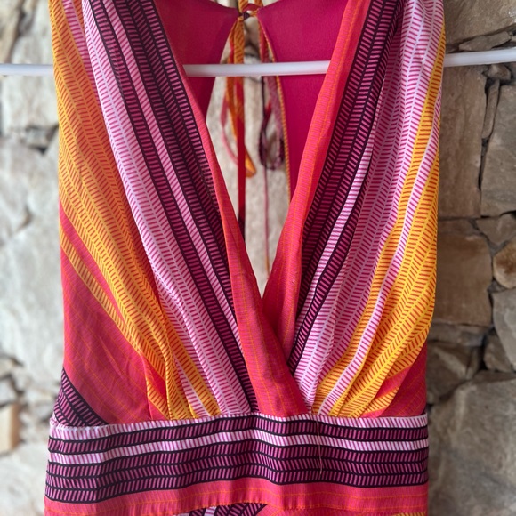 Bright Beautiful Summer Dress - Picture 3 of 7